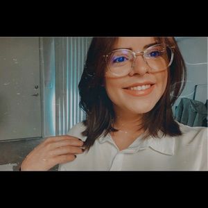 Meet your Posher, Raquel